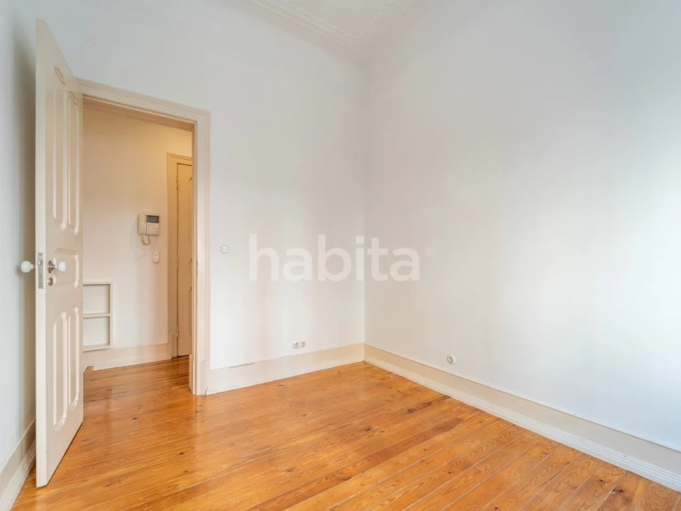 Apartamento T3 para Arrendamento em Arroios Foto 19