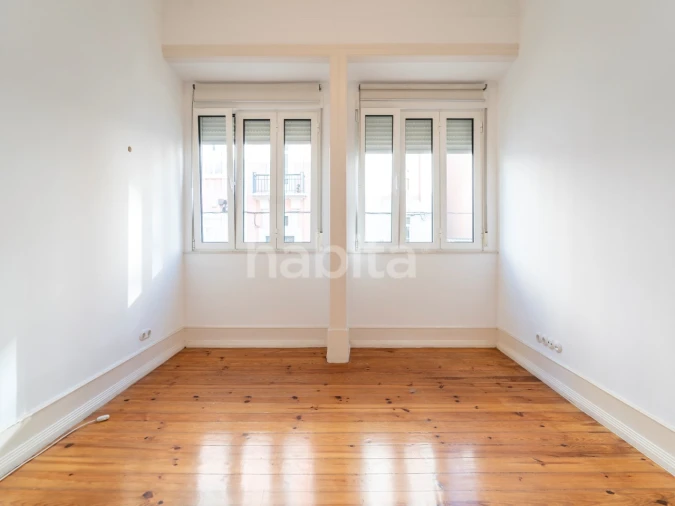 Apartamento T3 para Arrendamento em Arroios Foto 25