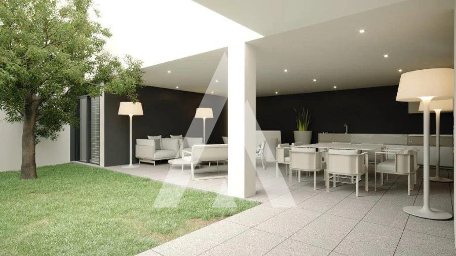 Moradia T4 para Venda em Urgezes Foto 11