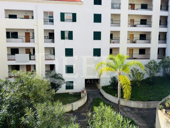 Apartamento T2 para Venda em Caniço Foto 2