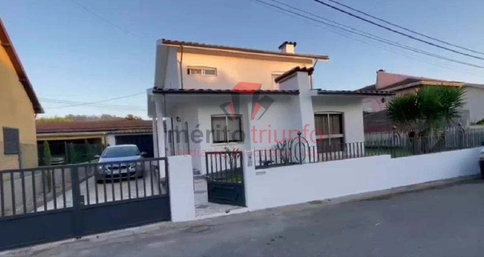 Moradia T3 para Venda em Vale (São Martinho) Foto 1