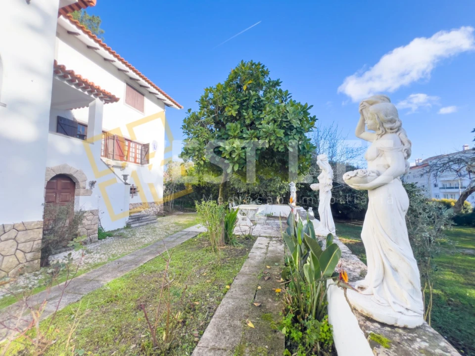 Moradia T6 para Venda em Venda do Pinheiro e Santo Estêvão das Galés Foto 7