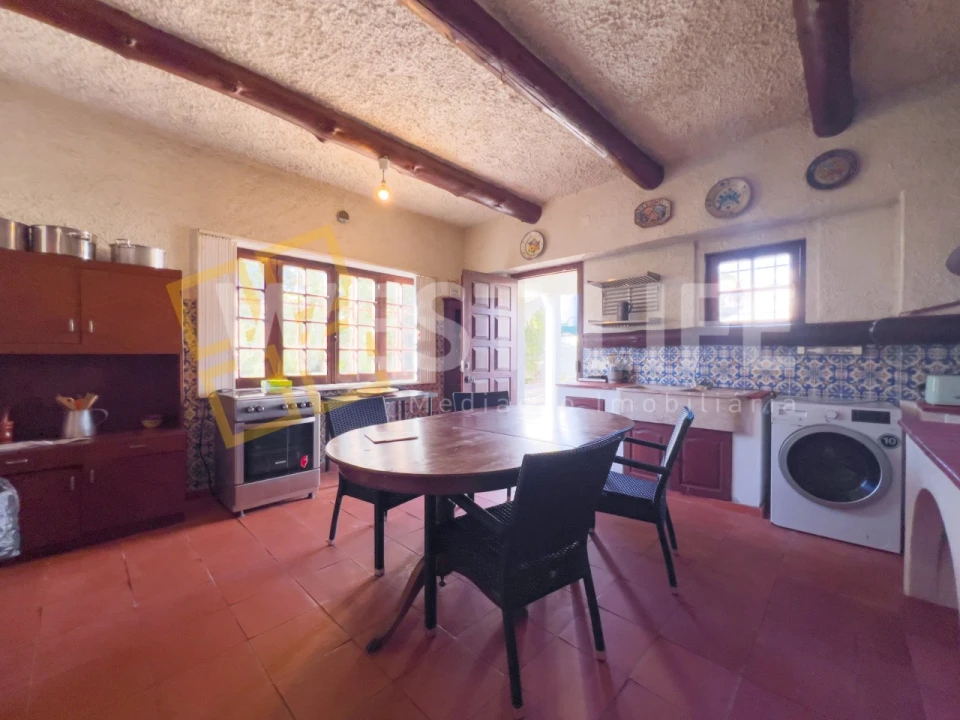 Moradia T6 para Venda em Venda do Pinheiro e Santo Estêvão das Galés Foto 10