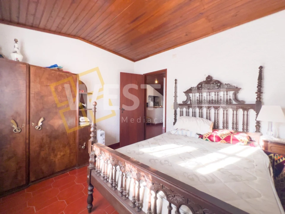 Moradia T6 para Venda em Venda do Pinheiro e Santo Estêvão das Galés Foto 29