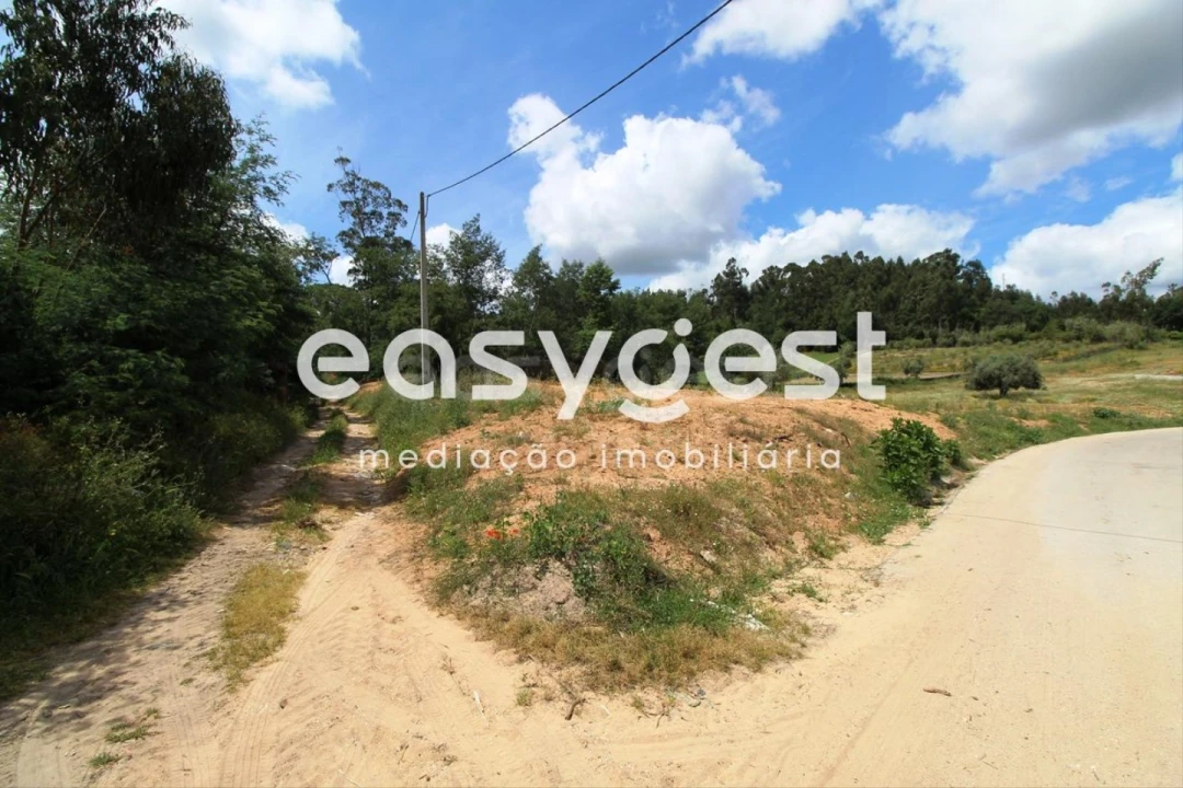 Terreno para Venda em Meãs do Campo Foto 3