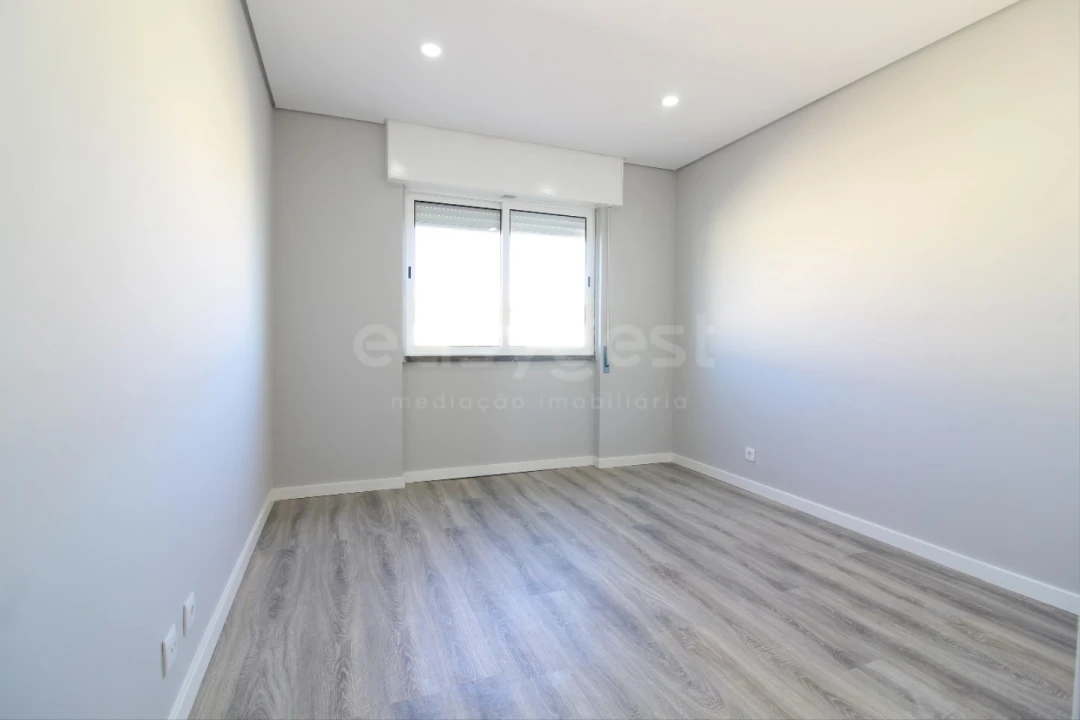 Apartamento T3 para Venda em Amora Foto 10