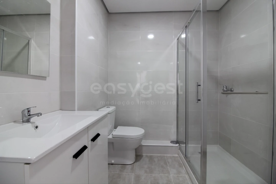 Apartamento T3 para Venda em Amora Foto 13