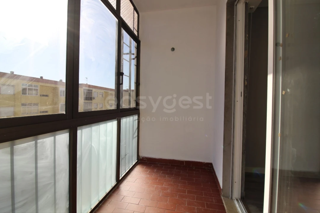 Apartamento T3 para Venda em Amora Foto 23