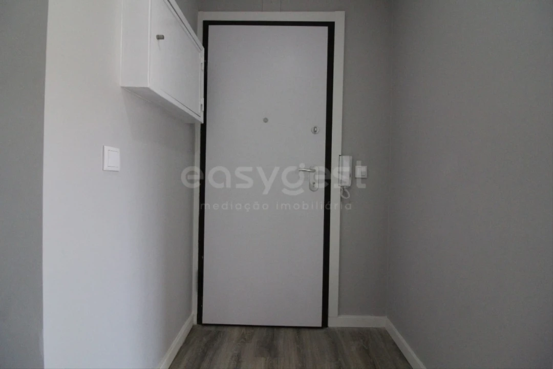 Apartamento T3 para Venda em Amora Foto 24