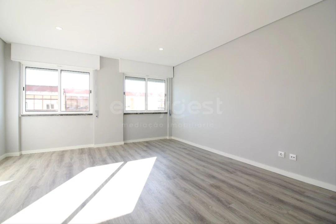 Apartamento T3 para Venda em Amora Foto 26