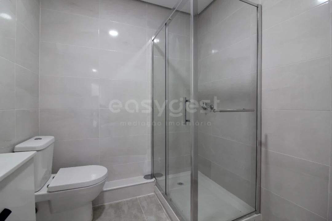 Apartamento T3 para Venda em Amora Foto 31