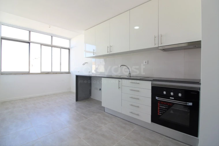 Apartamento T3 para Venda em Amora Foto 1