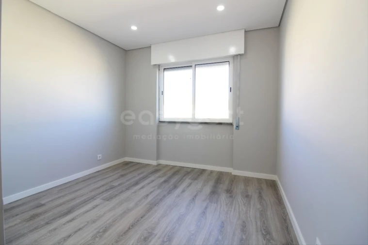 Apartamento T3 para Venda em Amora Foto 15