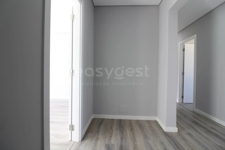 Apartamento T3 para Venda em Amora Foto 20