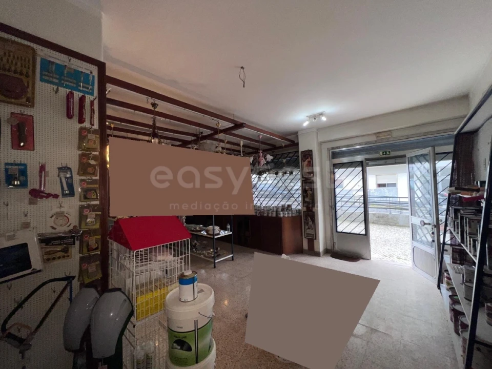 Loja para Venda em São João Baptista e Santa Maria dos Olivais Foto 8