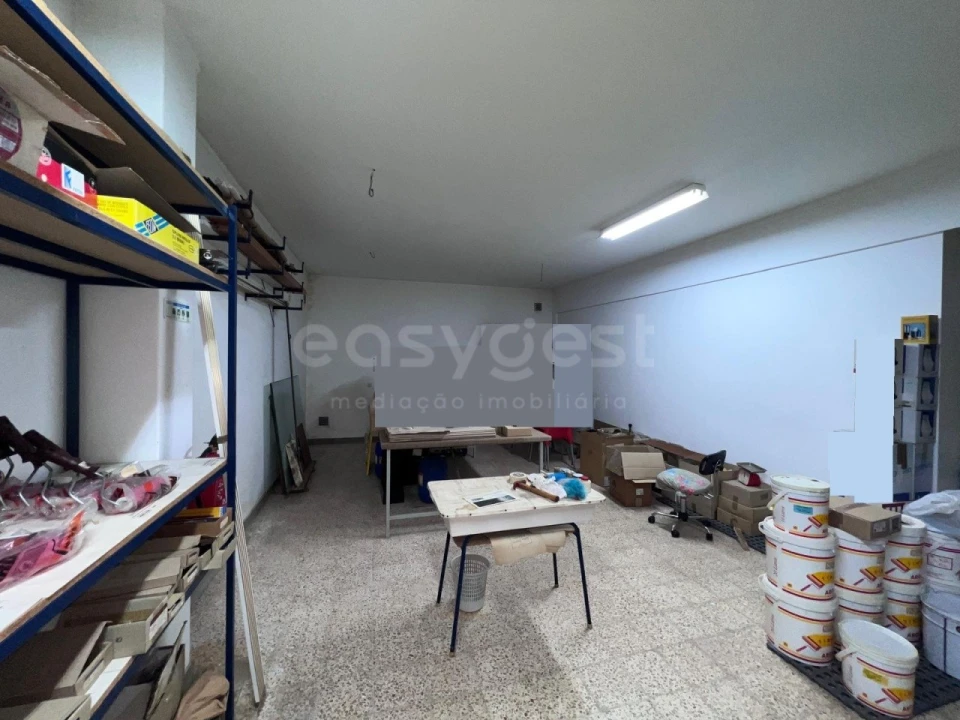 Loja para Venda em São João Baptista e Santa Maria dos Olivais Foto 9