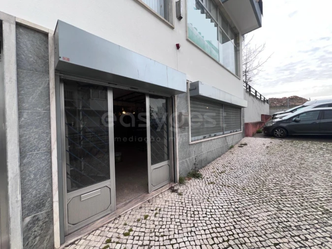 Loja para Venda em São João Baptista e Santa Maria dos Olivais Foto 2