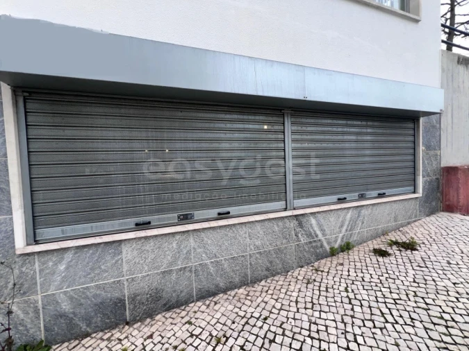 Loja para Venda em São João Baptista e Santa Maria dos Olivais Foto 3