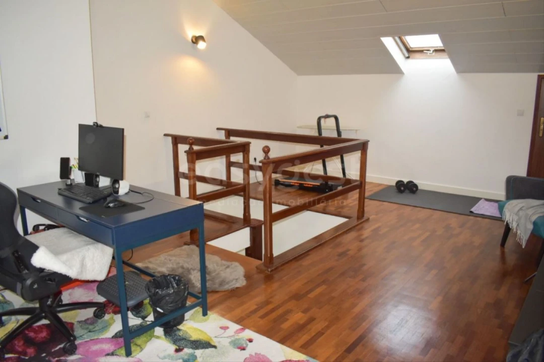 Apartamento T2 para Venda em Algueirão-Mem Martins Foto 4