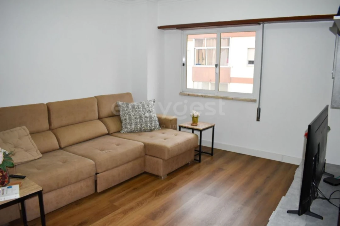 Apartamento T2 para Venda em Algueirão-Mem Martins Foto 15