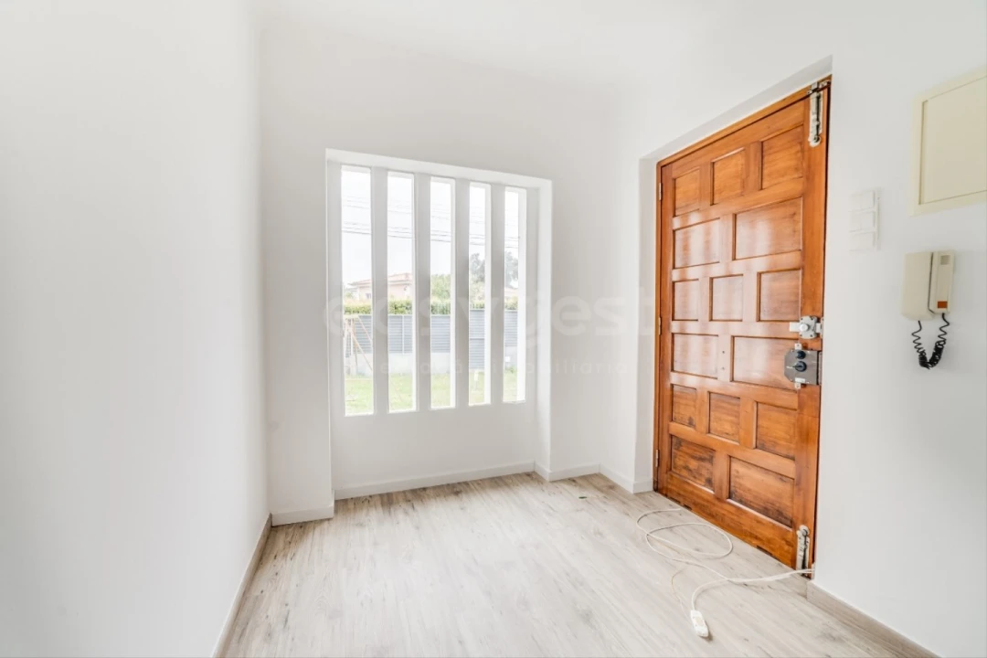 Moradia T3 para Arrendamento em Sesimbra (Castelo) Foto 3