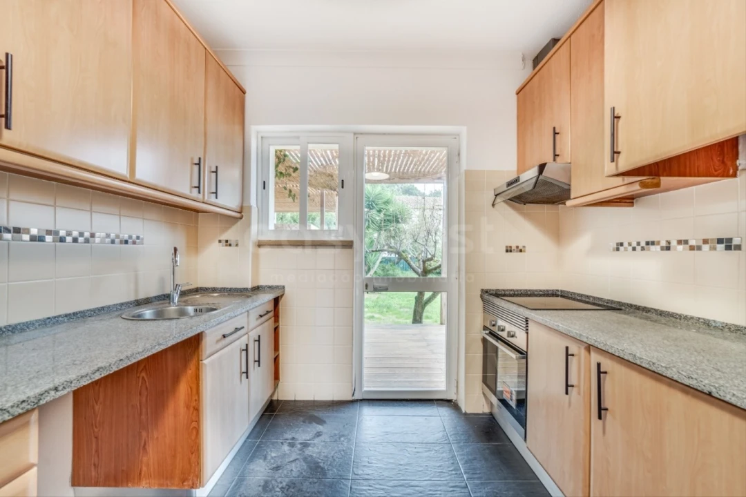 Moradia T3 para Arrendamento em Sesimbra (Castelo) Foto 14