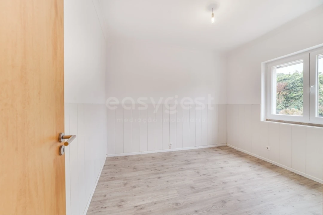 Moradia T3 para Arrendamento em Sesimbra (Castelo) Foto 19