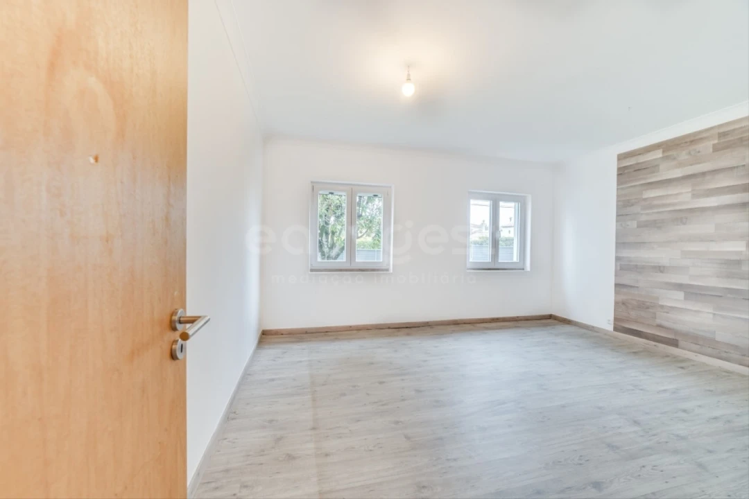 Moradia T3 para Arrendamento em Sesimbra (Castelo) Foto 22