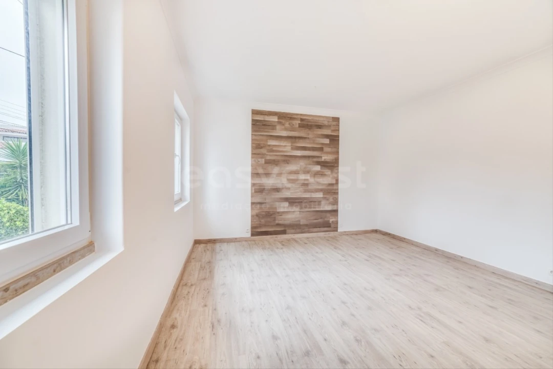 Moradia T3 para Arrendamento em Sesimbra (Castelo) Foto 23