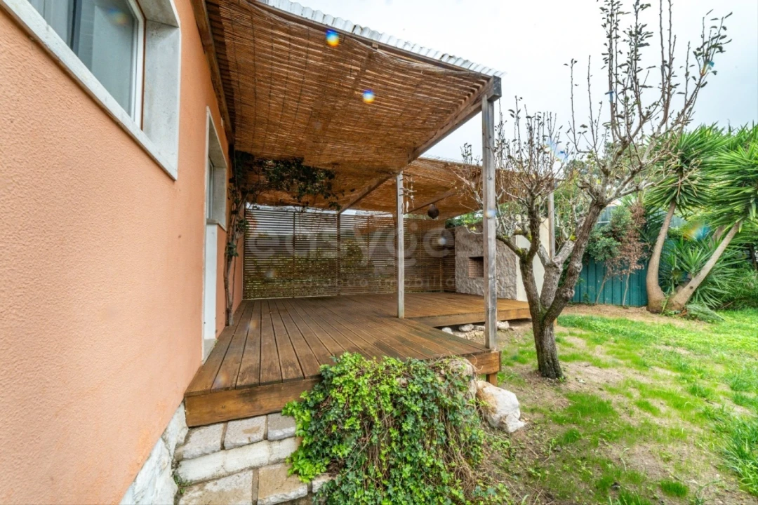 Moradia T3 para Arrendamento em Sesimbra (Castelo) Foto 27