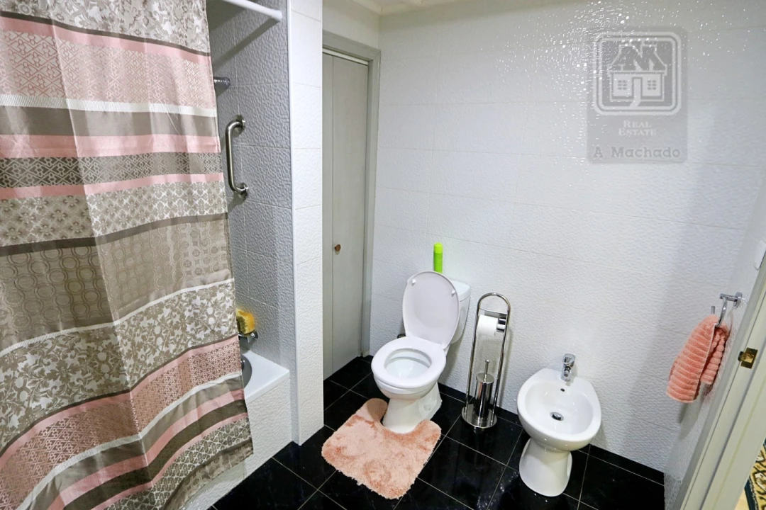 Moradia T2 para Venda em Rosto do Cão (São Roque) Foto 18