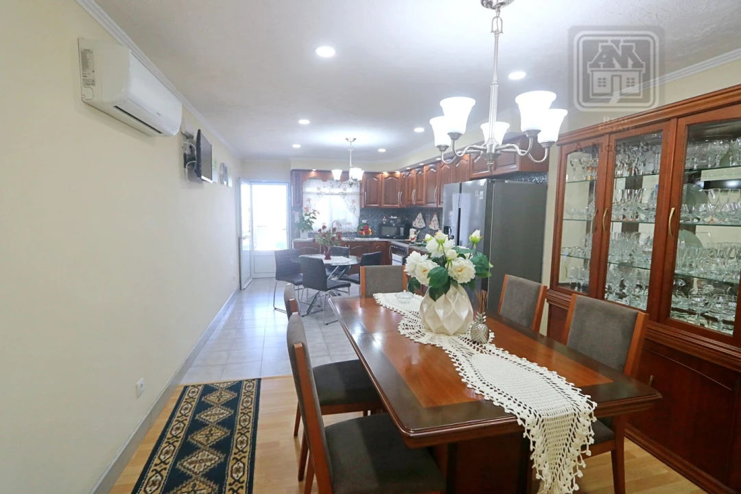 Moradia T2 para Venda em Rosto do Cão (São Roque) Foto 23