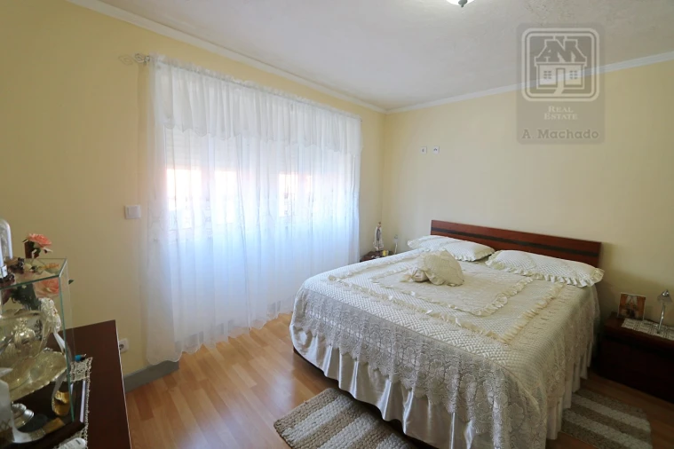 Moradia T2 para Venda em Rosto do Cão (São Roque) Foto 35