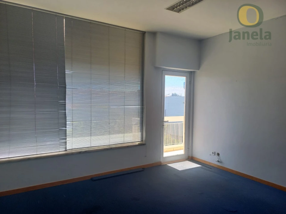 Escritório para Arrendamento em Montenegro Foto 3