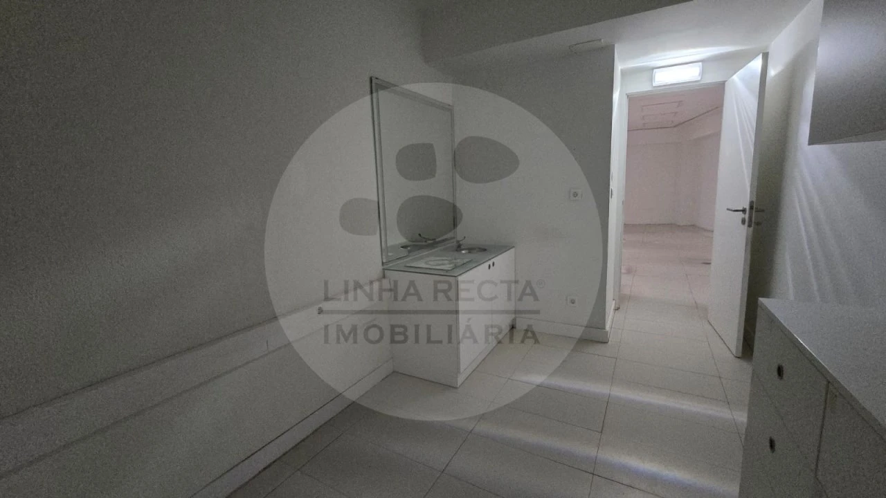 Loja para Arrendamento em União das Freguesias de Setúbal Foto 9