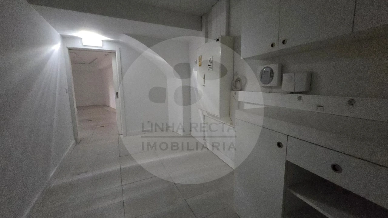 Loja para Arrendamento em União das Freguesias de Setúbal Foto 12