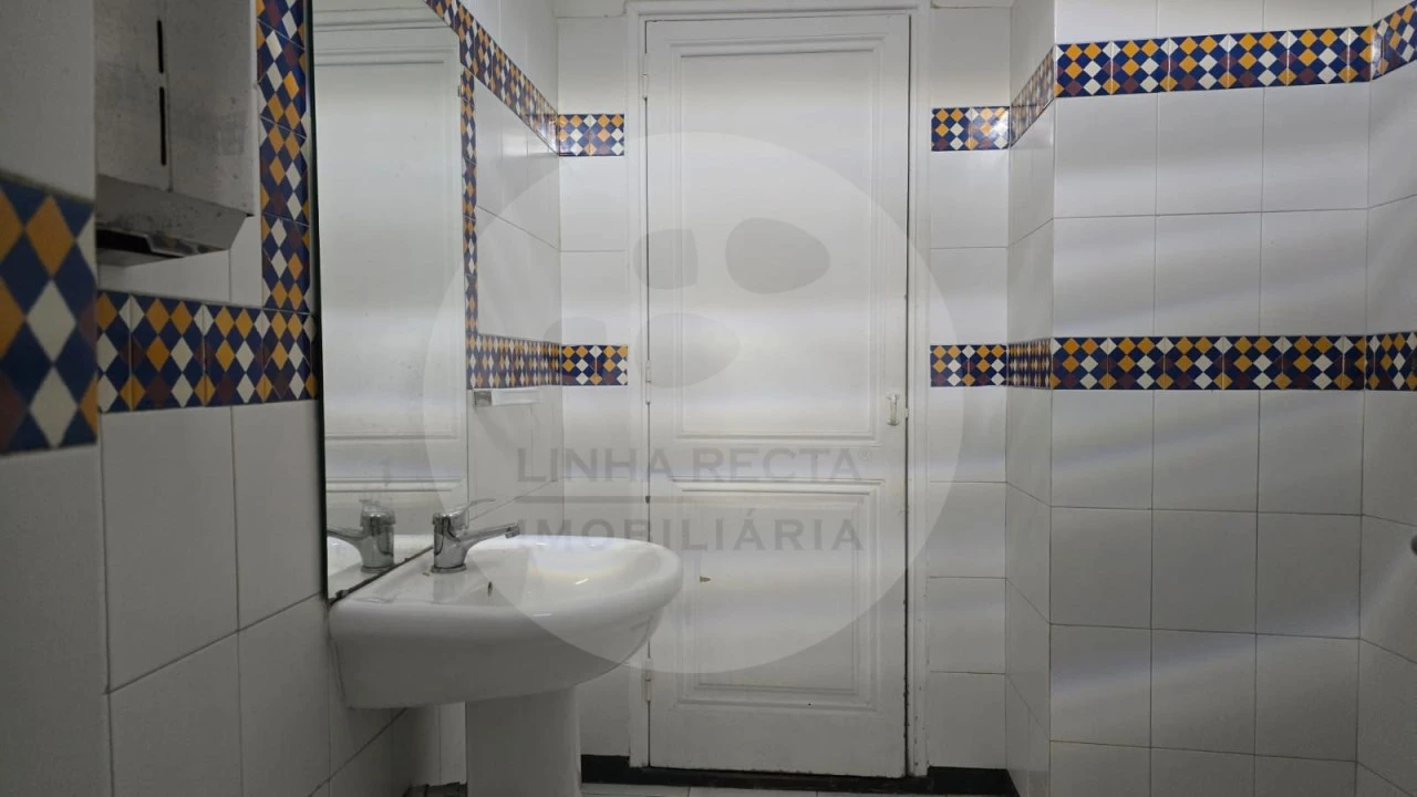 Loja para Arrendamento em União das Freguesias de Setúbal Foto 18