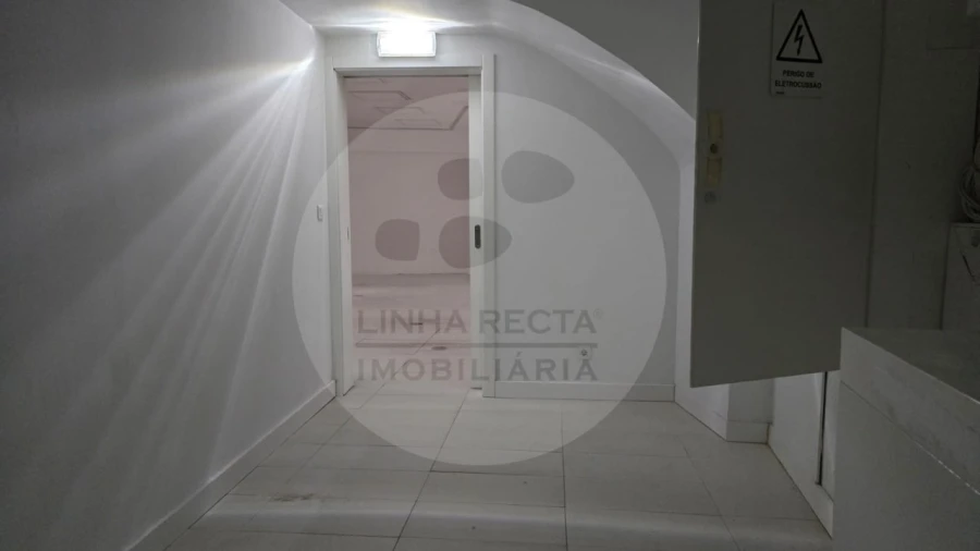 Loja para Arrendamento em União das Freguesias de Setúbal Foto 11
