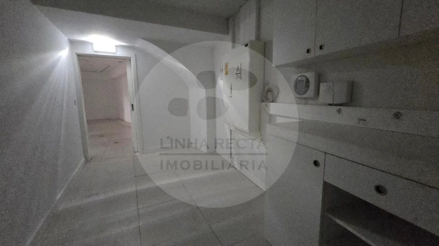 Loja para Arrendamento em União das Freguesias de Setúbal Foto 12