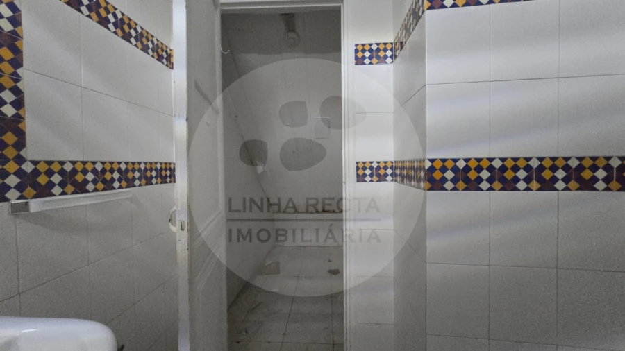 Loja para Arrendamento em União das Freguesias de Setúbal Foto 19