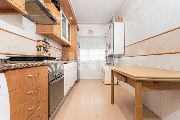 Apartamento T3 para Venda em Vila Franca de Xira Foto 8