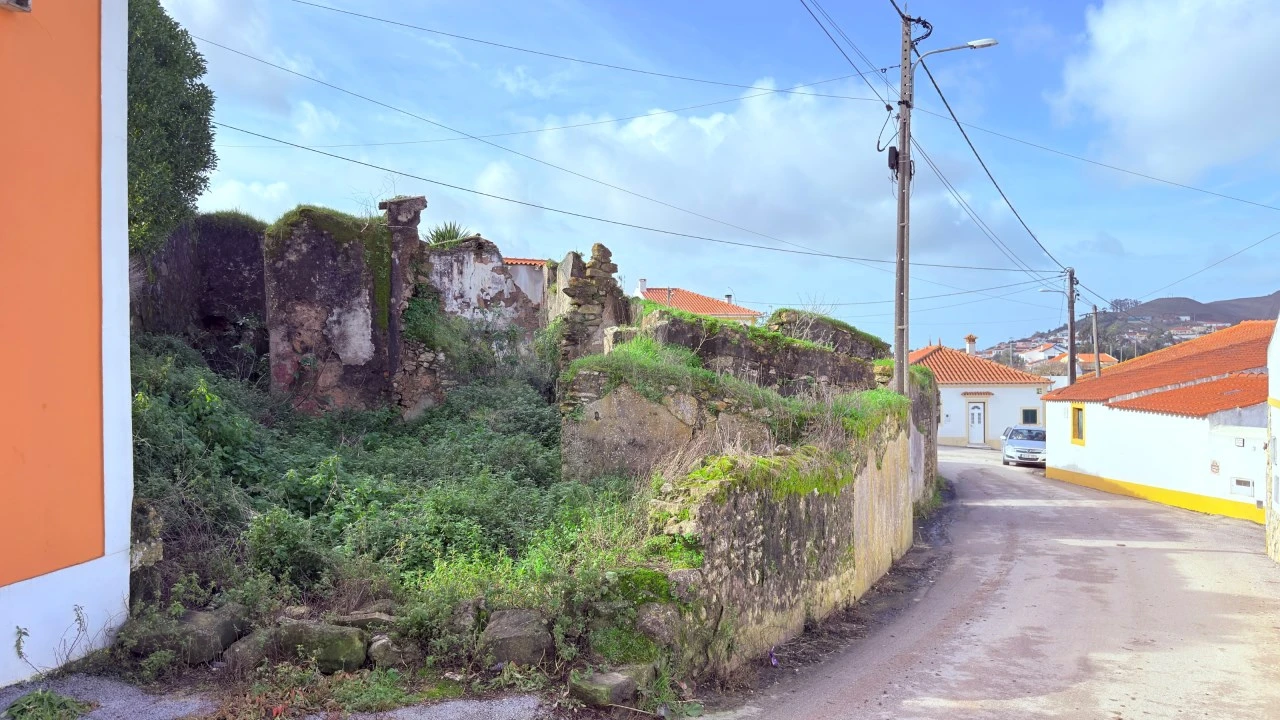 Moradia T3 para Venda em Dois Portos e Runa Foto 18