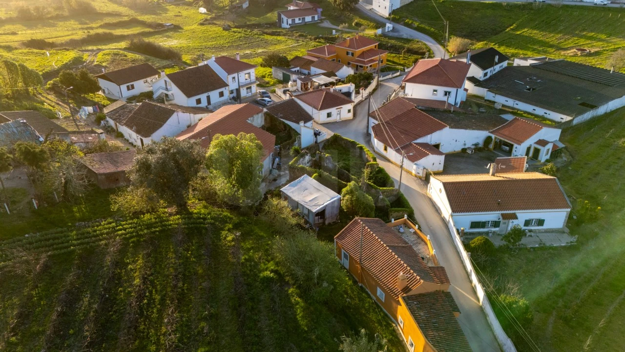 Moradia T3 para Venda em Dois Portos e Runa Foto 6