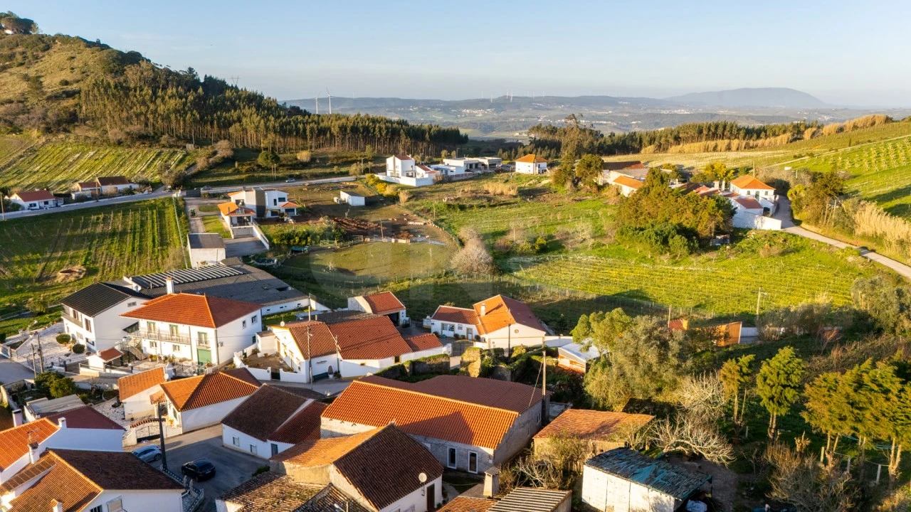 Moradia T3 para Venda em Dois Portos e Runa Foto 13