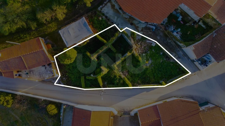 Moradia T3 para Venda em Dois Portos e Runa Foto 3