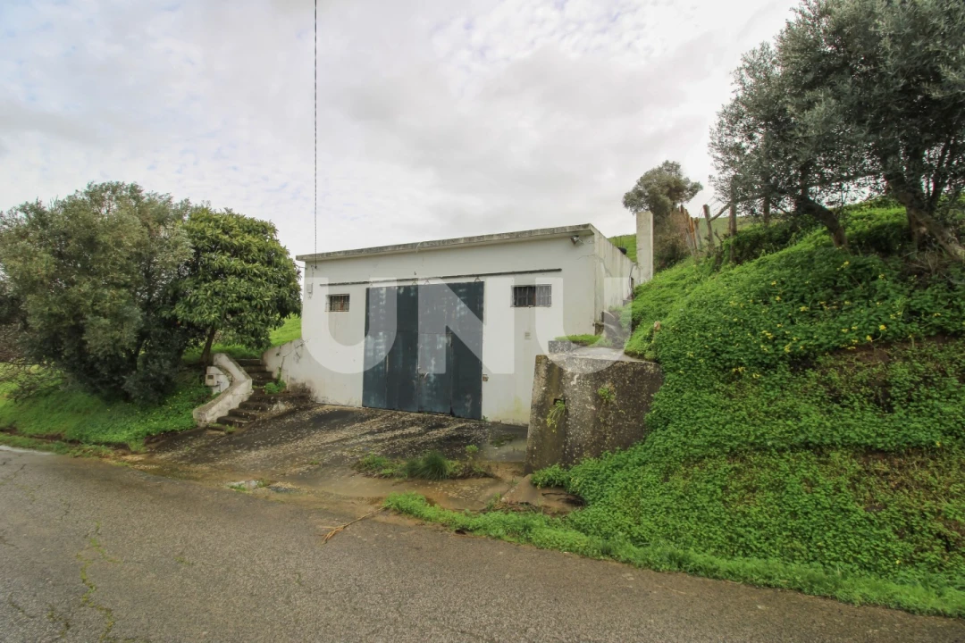 Armazém para Venda em Arruda dos Vinhos Foto 1