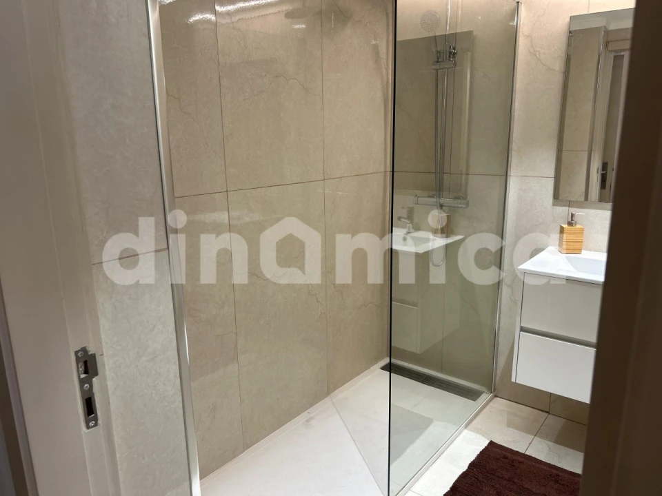 Apartamento T2 para Venda em Vila Nova de Famalicão e Calendário Foto 15