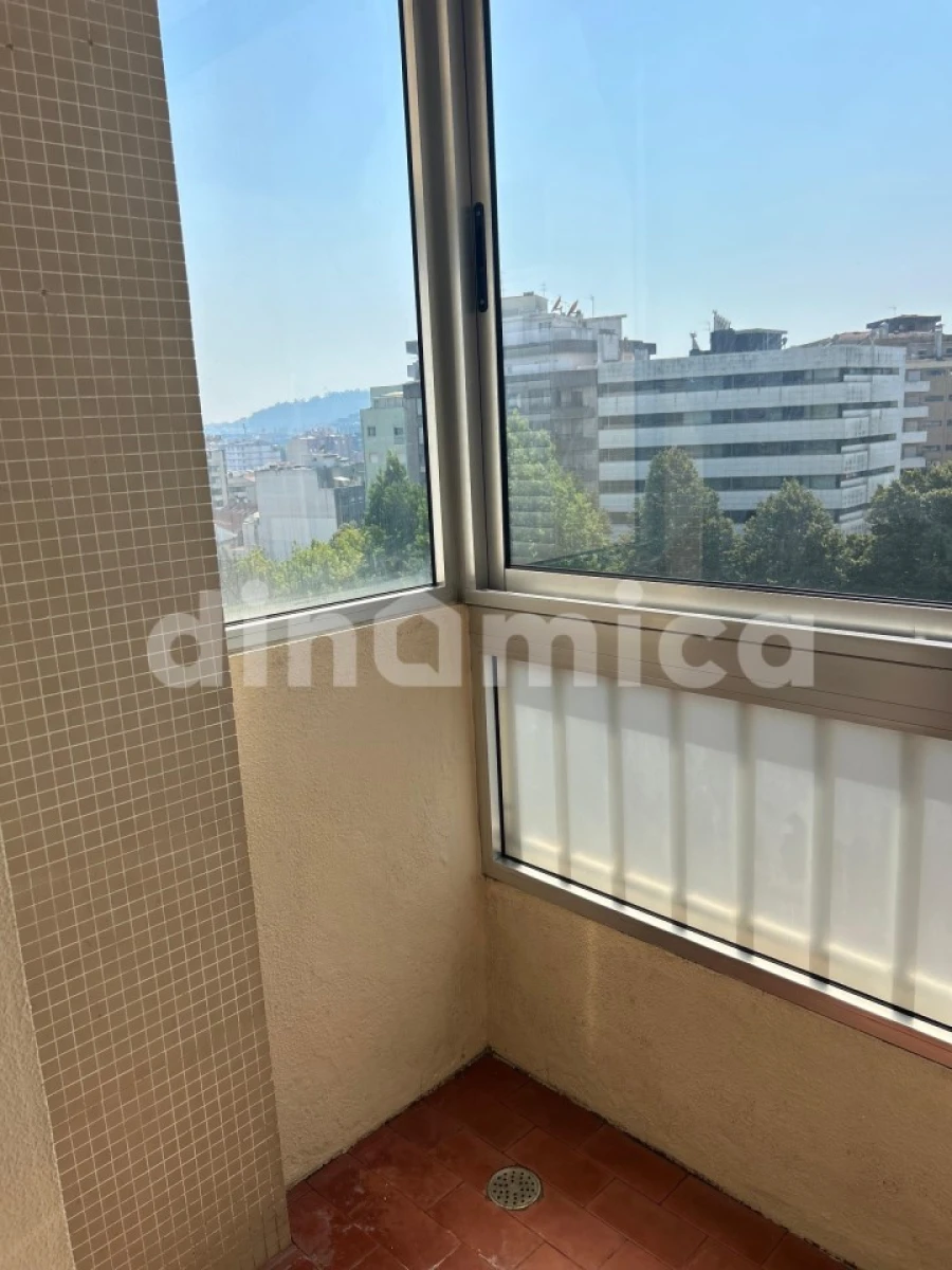 Apartamento T2 para Venda em Vila Nova de Famalicão e Calendário Foto 5