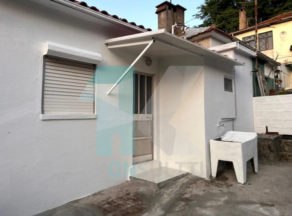 Moradia T10 para Venda em Mafamude e Vilar do Paraíso Foto 1