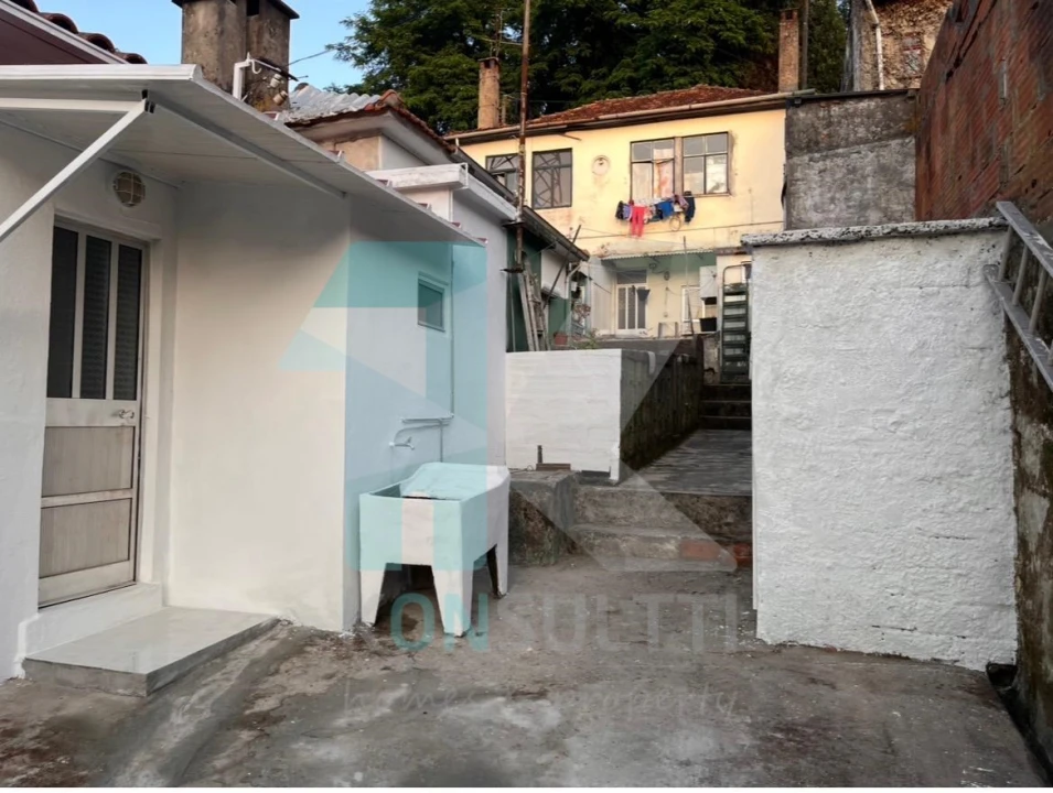 Moradia T10 para Venda em Mafamude e Vilar do Paraíso Foto 2